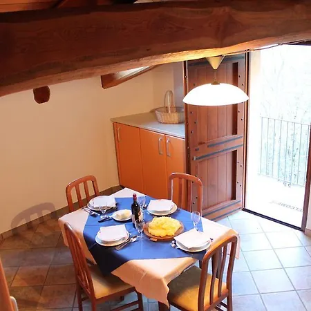 Casa Anemone Villar San Costanzo
